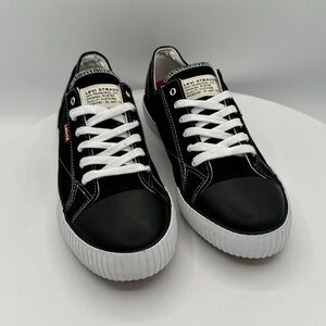 Levi's Anika C Low Top Sneakers Size 10 Black New